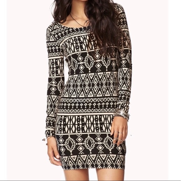 đź‘—Forever 21 Aztec Print Bodycan Size L - Picture 1 of 4